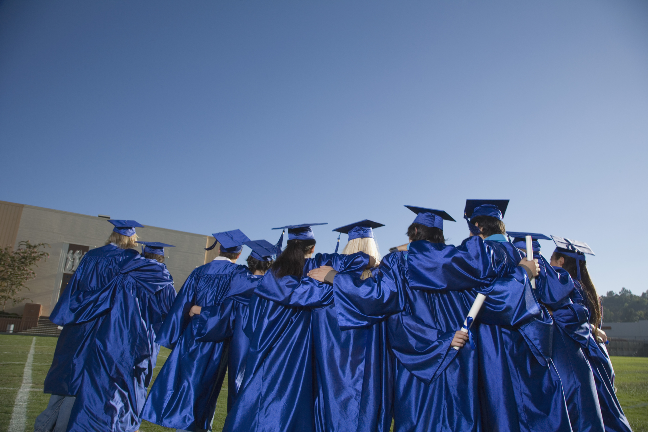 What Parents Wear to a High School Graduation | ehow What Parents Wear to a High School Graduation | ehow