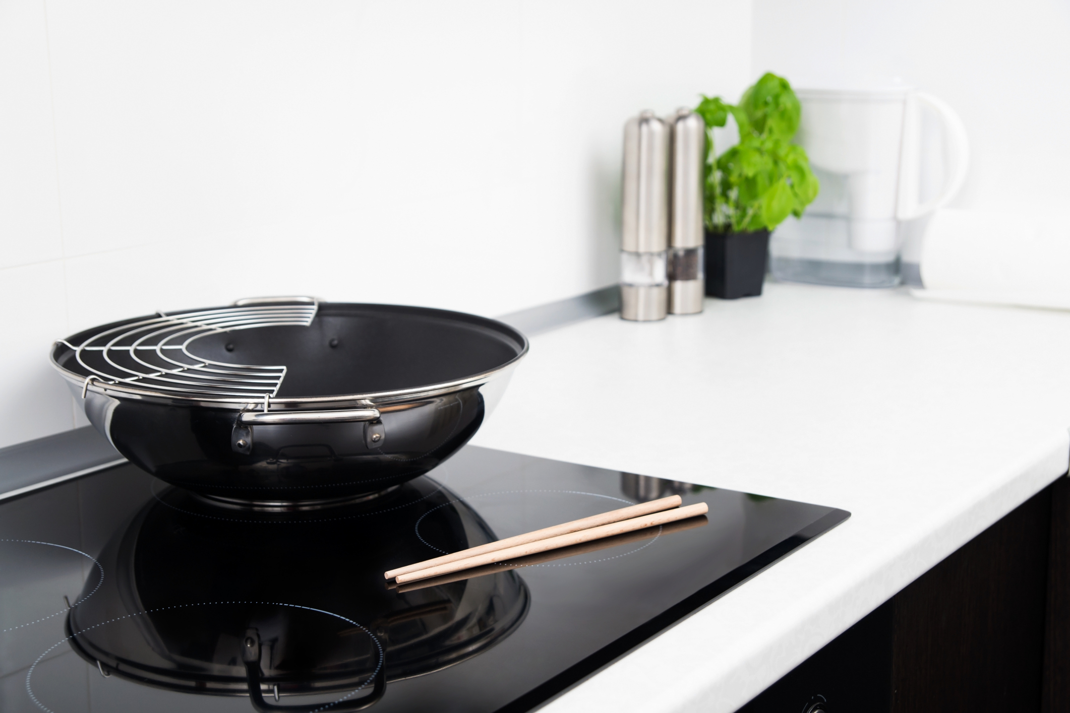 Electric Stove Types: Coil, Glass-Ceramic, and Induction