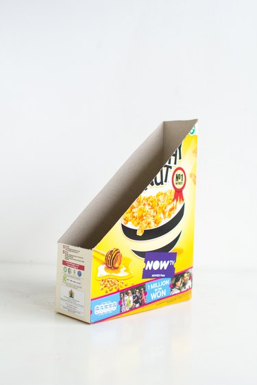 How to Make a Desk Magazine Holder