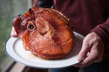 How to Honey Glaze a Ham