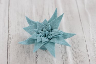 Spiky DIY felt succulent plant