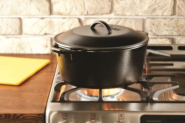 cast iron Dutch oven
