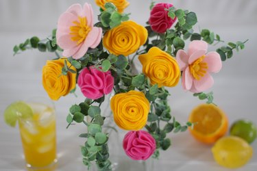 DIY felt flowers bouquet