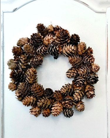 DIY Pine Cone Fall Wreath