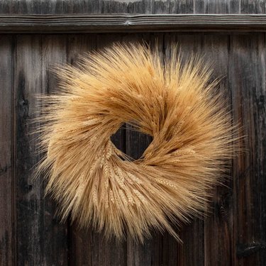 18-Inch Dried Fall Wheat Wreath