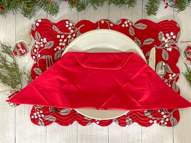 fold the napkin again