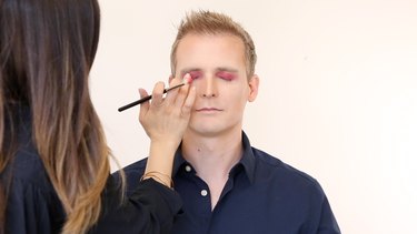 Blend shadow with fingers