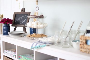 S'mores bar essentials