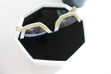 Sunglasses in dye bath