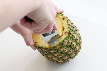 Hollowing out pineapple