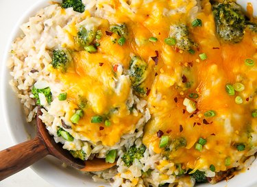 How to make a chicken and broccoli casserole.