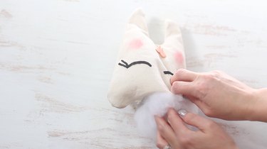 Stuffing pillow with fiber fill