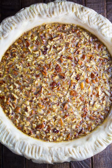 Pour the mixture into the pie crust