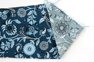 fold end of tie