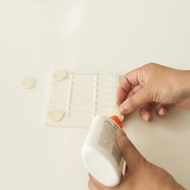 Glue circles