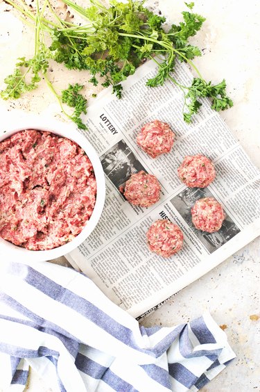 make meatballs
