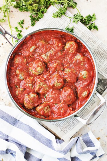 make sauce