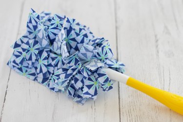 closeup of finished reusable Swiffer duster