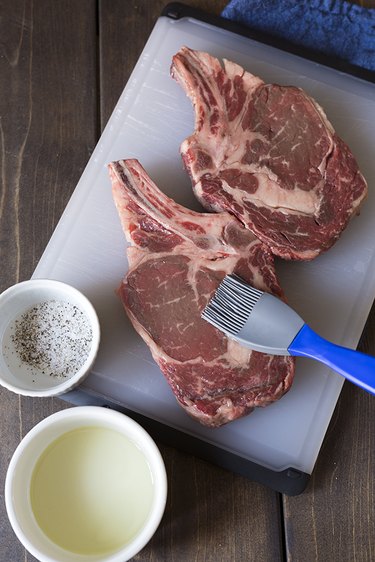 How to Grill Absolutely Perfect Steaks Using Your Gas Barbeque | eHow