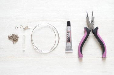 How to Wire Wrap a Quartz Crystal Point