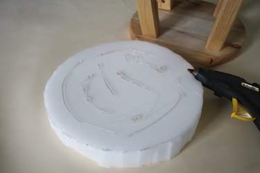 Secure the foam to the stool.