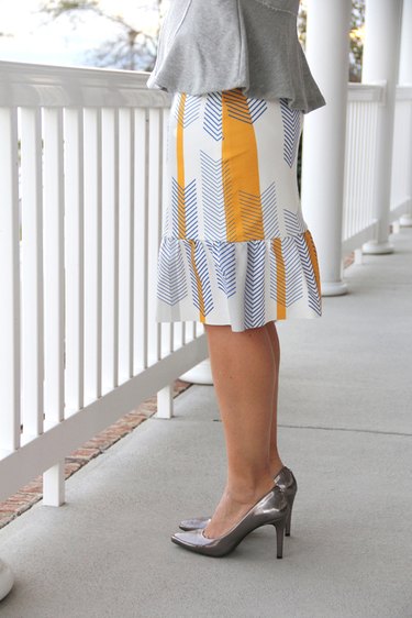 women's easy knit pencil ruffle skirt