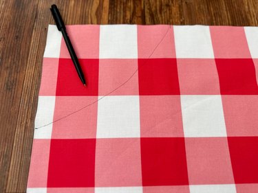 Measure, mark and draw armholes