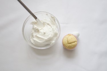 Prepare cupcakes to ice