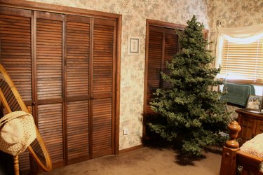 Assembly Instructions for Pre-Lit Artificial Trees