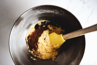 Mix in the honey, vanilla and cinnamon.
