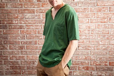 How to Put Together a Shaggy Costume for Halloween