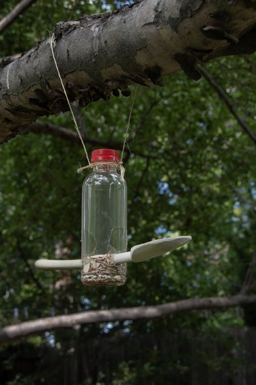recycled plastic bottle bird feeder
