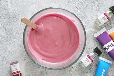 Red dot candy mixture for lickable wallpaper