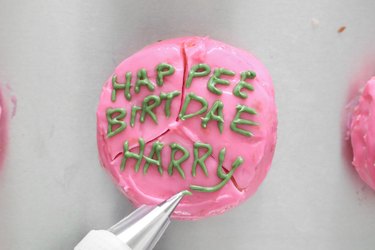 Mini birthday cakes from "Harry Potter"
