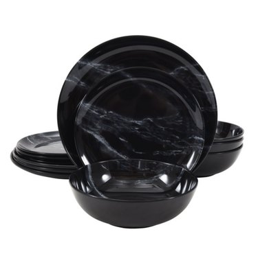 Melamine dinnerware set