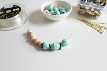 paper bead bracelet