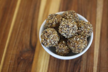 No-Bake Fruit & Nut Balls