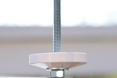 Create bottom support for nut.