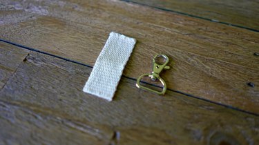 Cotton belting and lobster clasp with D-ring