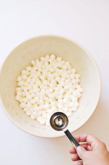 mix marshmallows