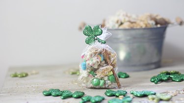 lucky leprechaun munch in a gift bag