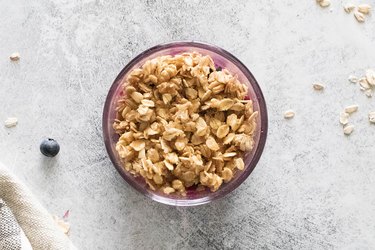 Blueberry crumble with oat topping