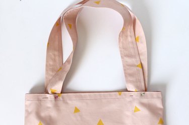 pi straps to bag