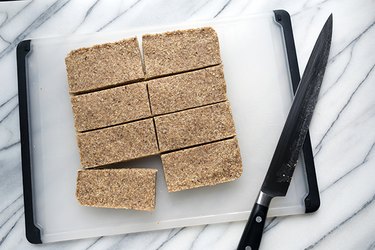 Homemade Energy Bar to Save You From Afternoon Slumps | eHow