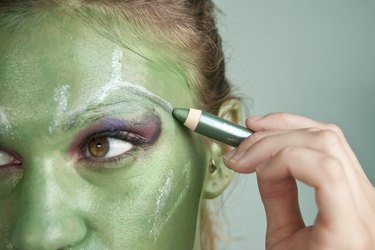 Created an exaggerated arch for each eyebrow