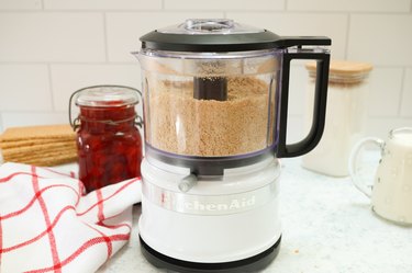 graham crackers in a food processor