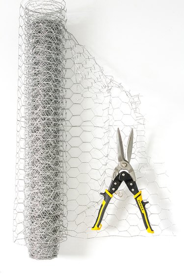 cut chicken wire