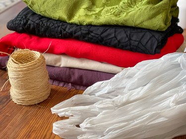 materials needed for 'Hocus Pocus' witch decoration