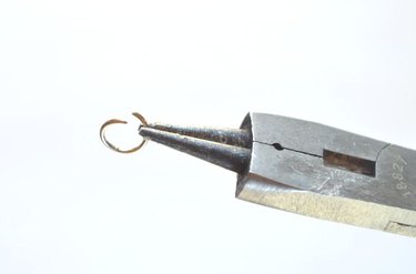 How to Wire Wrap a Quartz Crystal Point