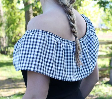 back view of ruffle T-shirt